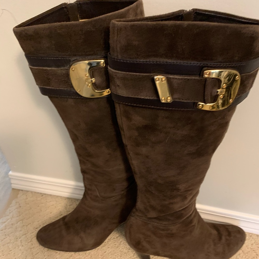 Boots - Picture 7 of 11